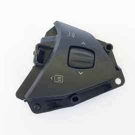 1013242-00-H Кнопки керування на кермі Tesla Model S, Model SR, Model X (Розборка)