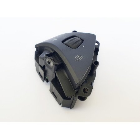 1013242-00-H Кнопки керування на кермі Tesla Model S, Model SR, Model X (Розборка)