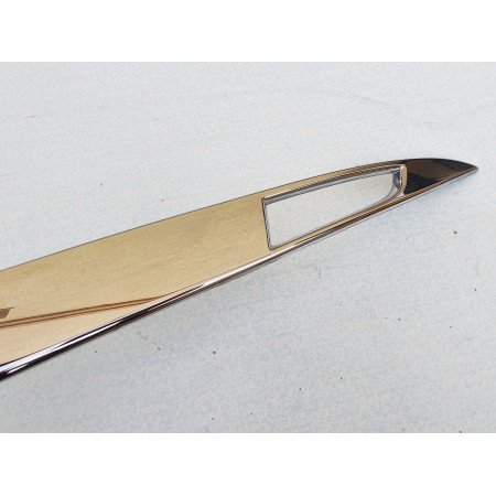 1026649-00-D Накладка TESLA кришки багажника хром Tesla Model S, Model SR (Розборка)