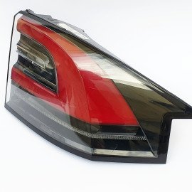 1034333-00-A Ліхтар задній зовнішній правий Tesla Model X (Розборка)