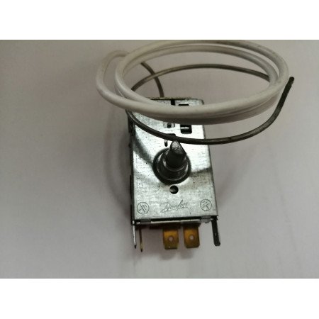 Термостат DANFOSS 75см BN 077B6904 