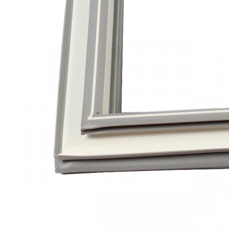 C00525764 Ущільнювач дверей холодильника Indesit (573x967mm) (488000525764) (Заміна 481010777349)