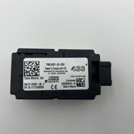 1034601-00-С Блок тиску шин TPMS Tesla Model X 2017 (Розборка)
