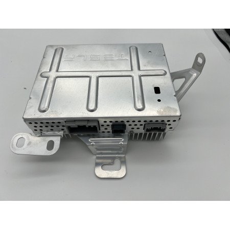 1490471-00-С Підсилювач аудіо Tesla Model S 2012 - 2021 (Розборка)